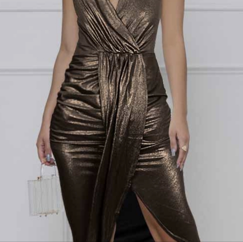 Dress - Picture 1 of 2